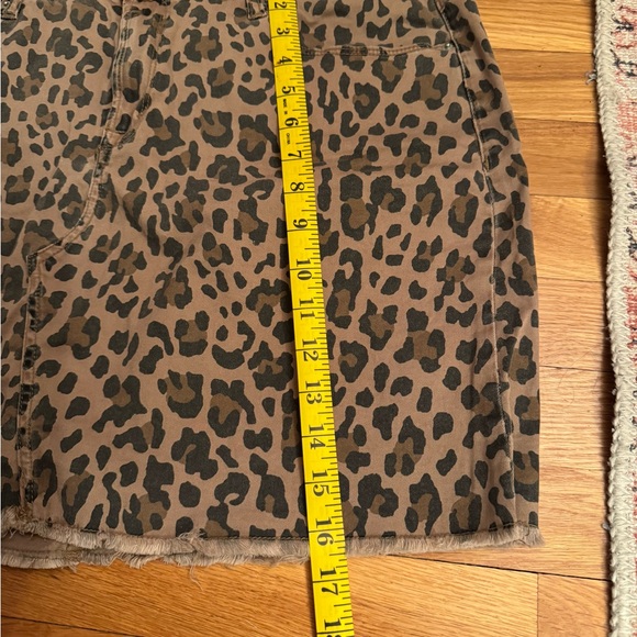 Leopard print size 14 denim skirt - Picture 3 of 6